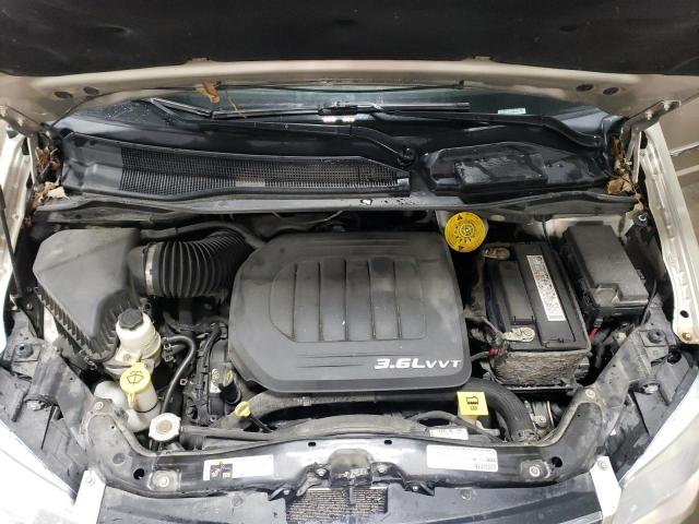 2C4RC1CG4DR802740 - 2013 CHRYSLER TOWN & COU TOURING L GOLD photo 12