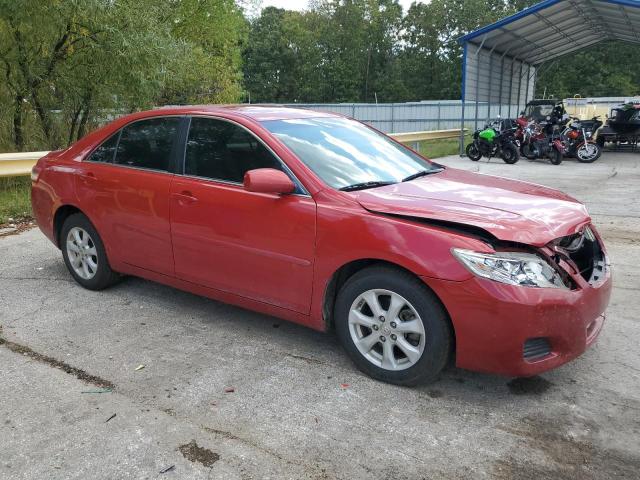 4T4BF3EK4BR203747 - 2011 TOYOTA CAMRY BASE წითელი ფოტო 4