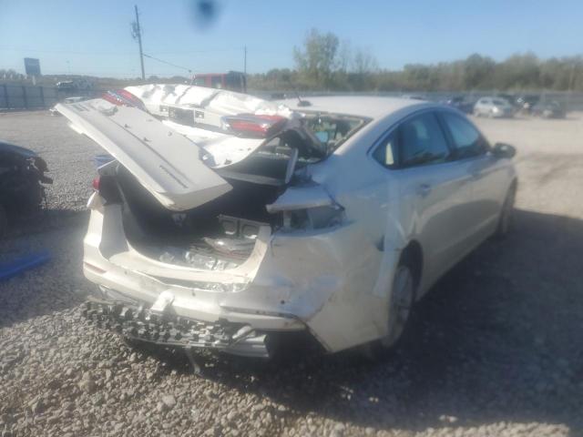 3FA6P0SU0KR128902 - 2019 FORD FUSION TITANIUM WHITE photo 4