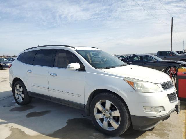 1GNER33D89S134890 - 2009 CHEVROLET TRAVERSE LTZ WHITE photo 4