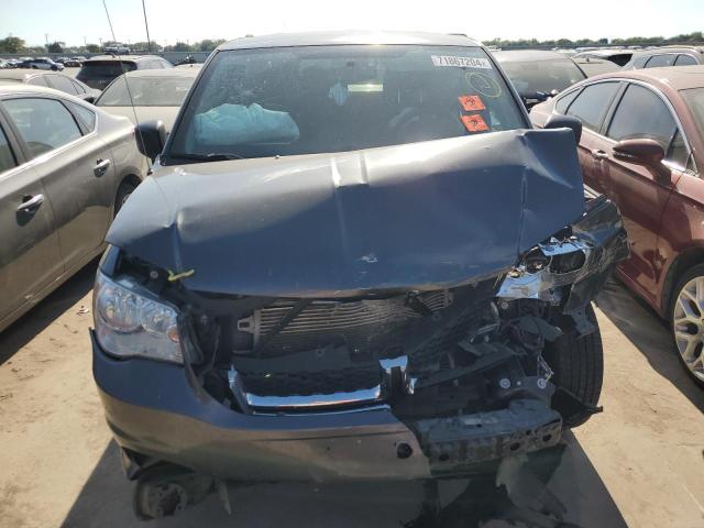 2C4RDGBG7JR180275 - 2018 DODGE GRAND CARA SE GRAY photo 5