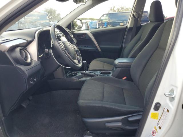 JTMZFREV3JJ201823 - 2018 TOYOTA RAV4 LE 白色 照片 7