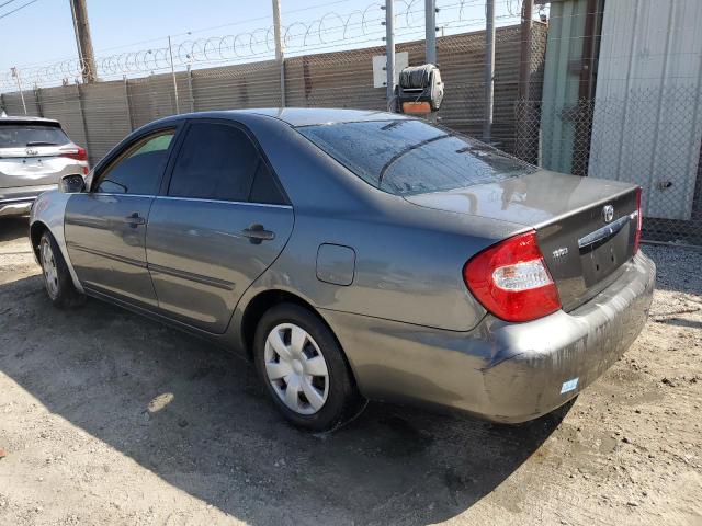 JTDBE32K140281516 - 2004 TOYOTA CAMRY LE GRAY photo 2