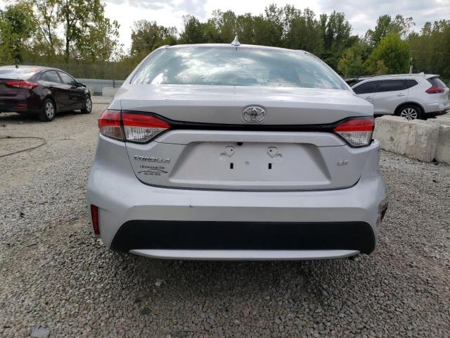 5YFEPMAE3MP220117 - 2021 TOYOTA COROLLA LE 银色 照片 6
