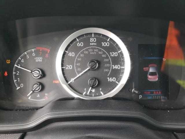 5YFEPMAE3MP220117 - 2021 TOYOTA COROLLA LE 银色 照片 9