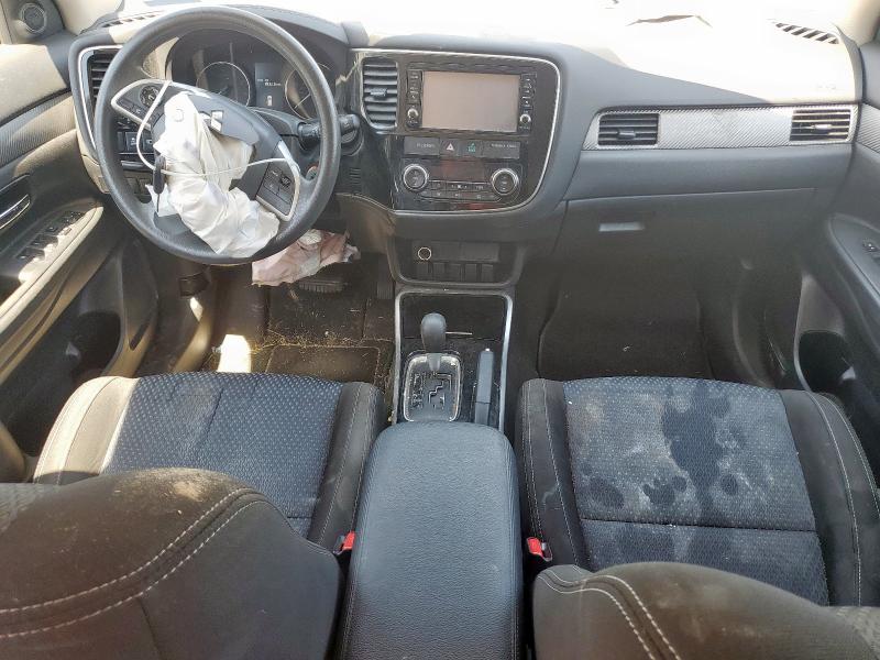 JA4AZ3A34JZ058141 - 2018 MITSUBISHI OUTLANDER SE 银色 照片 8