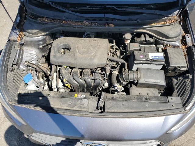 3KPC24A38JE005687 - 2018 HYUNDAI ACCENT SE رمادي صورة 11