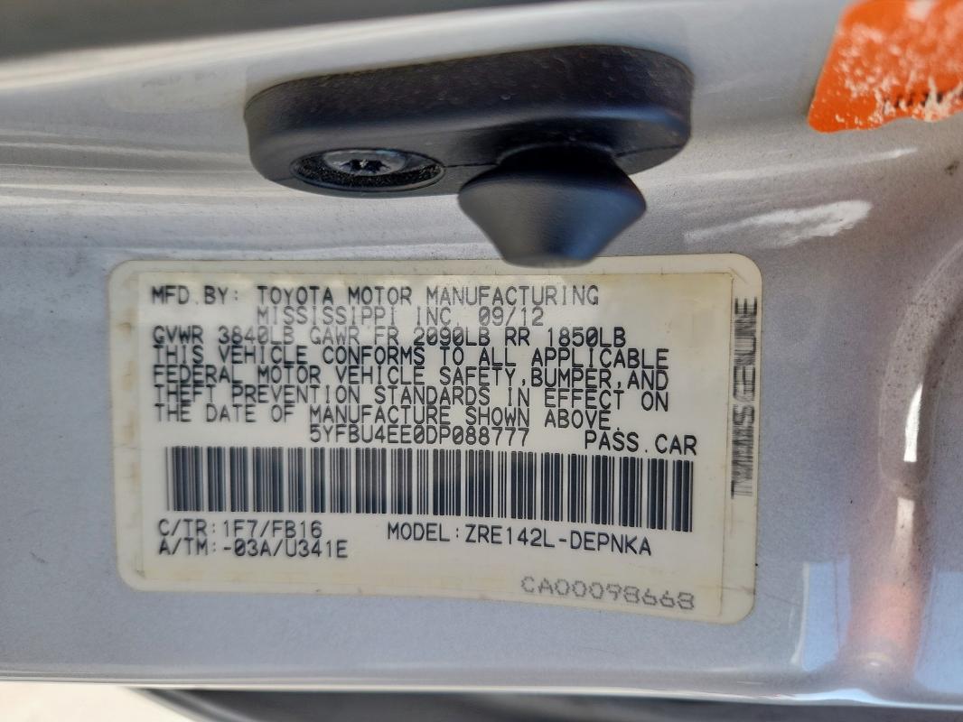 5YFBU4EE0DP088777 - 2013 TOYOTA COROLLA BASE Күміс фото 12