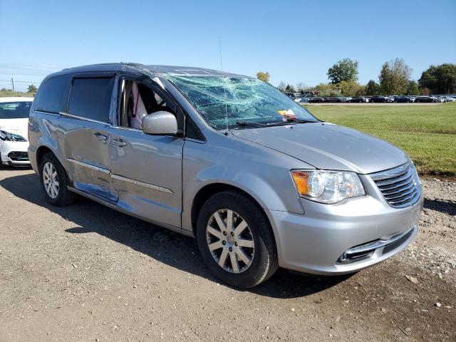 2C4RC1BGXDR684601 - 2013 CHRYSLER TOWN & COU TOURING ვერცხლისფერი ფოტო 4