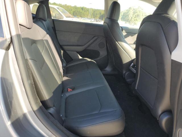 7SAYGDEE3RA302259 - 2024 TESLA MODEL Y GRAY photo 11