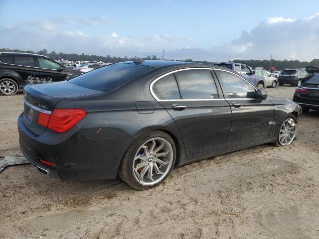 WBAKA4C55BC612732 - 2011 BMW 740 I GRAY photo 3