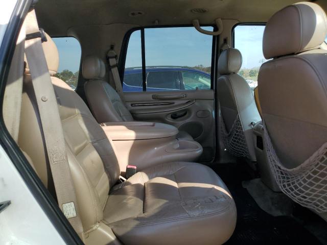 5LMPU28L5XLJ04286 - 1999 LINCOLN NAVIGATOR 白色 照片 11