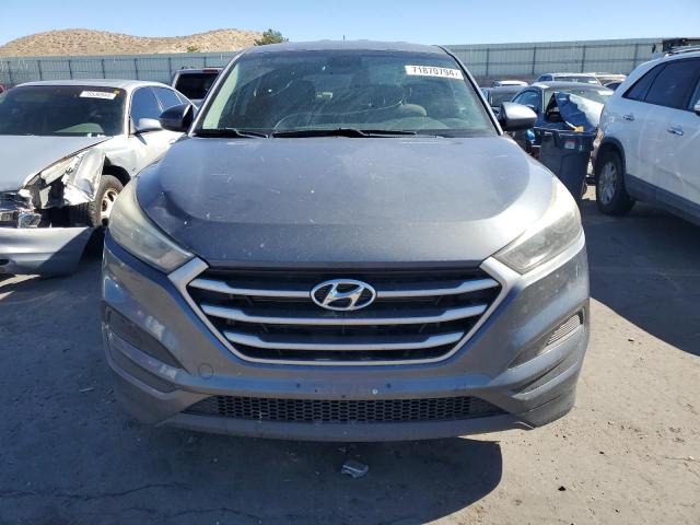 KM8J23A41HU486108 - 2017 HYUNDAI TUCSON SE GRAY photo 5