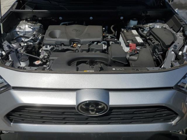 2T3W1RFV9RC254394 - 2024 TOYOTA RAV4 XLE 银色 照片 12