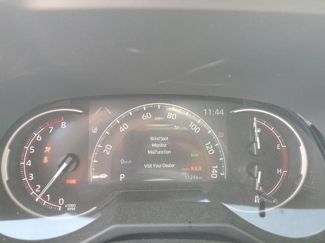 2T3W1RFV9RC254394 - 2024 TOYOTA RAV4 XLE 银色 照片 9