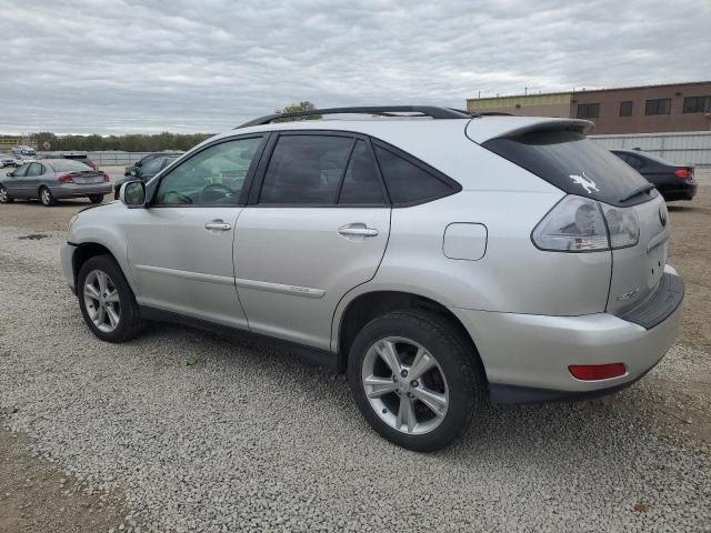 JTJHW31U782041517 - 2008 LEXUS RX 400H SILVER photo 2