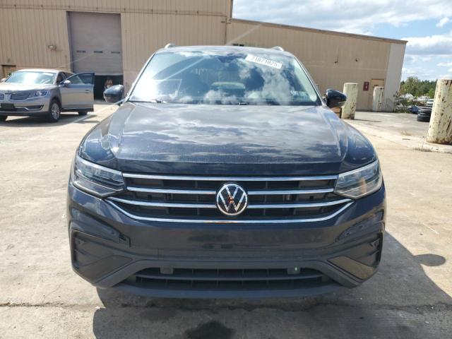 3VV2B7AX2NM073643 - 2022 VOLKSWAGEN TIGUAN SE Սև լուսանկար 5