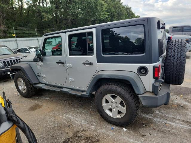 1C4HJWDG1CL197662 - 2012 JEEP WRANGLER U SPORT Srebrny zdjęcie 2