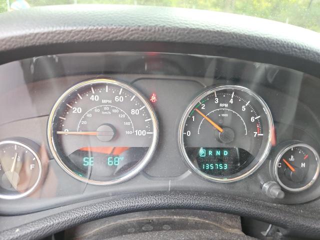 1C4HJWDG1CL197662 - 2012 JEEP WRANGLER U SPORT Srebrny zdjęcie 9