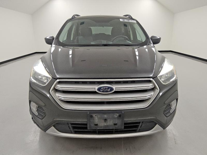 1FMCU9GD4JUB16192 - 2018 FORD ESCAPE SE GRAY photo 5