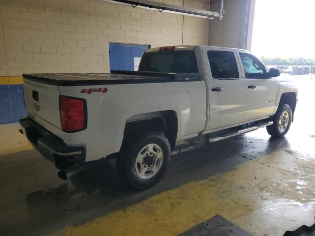 1GC1KUEY6JF172777 - 2018 CHEVROLET SILVERADO K2500 HEAVY DUTY WHITE photo 3