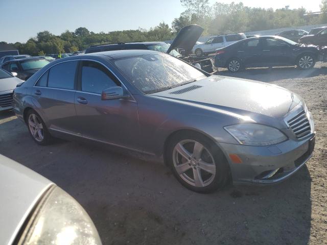 WDDNG9EB2DA499051 - 2013 MERCEDES-BENZ S 550 4MATIC GRAY photo 4
