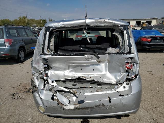 JTLKE50E881013396 - 2008 TOYOTA SCION XB SILVER photo 6