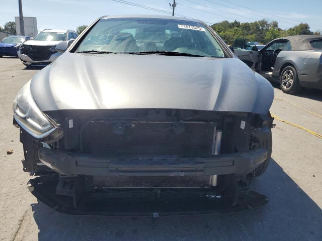 5NPE24AF1KH782759 - 2019 HYUNDAI SONATA SE ნაცრისფერი ფოტო 5