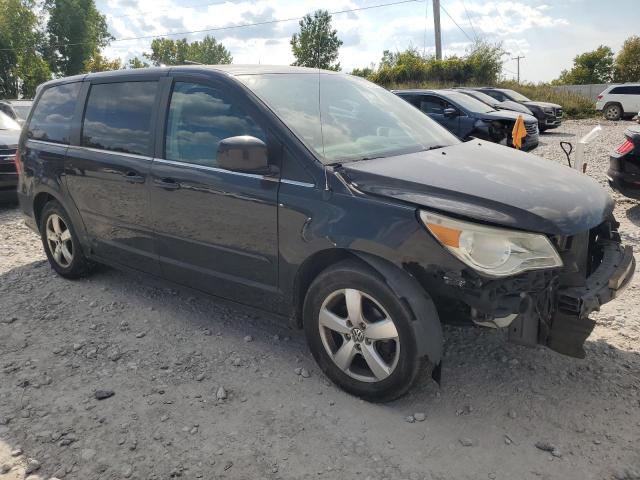 2V4RW3D10AR202571 - 2010 VOLKSWAGEN ROUTAN SE BLACK photo 4