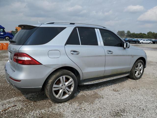 4JGDA5HB9DA185338 - 2013 MERCEDES-BENZ ML 350 4MATIC SILVER photo 3