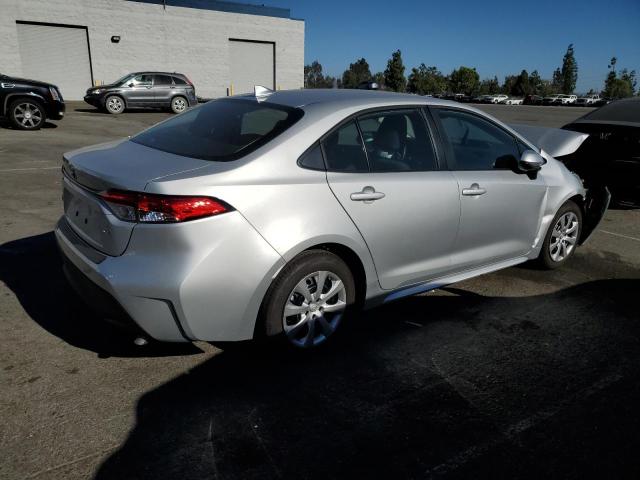 5YFB4MDE4SP278127 - 2025 TOYOTA COROLLA LE SILVER photo 3