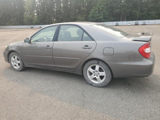4T1BA32K84U024563 - 2004 TOYOTA CAMRY SE Gris foto 2