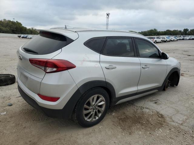 KM8J33A44JU719529 - 2018 HYUNDAI TUCSON SEL SILVER photo 3