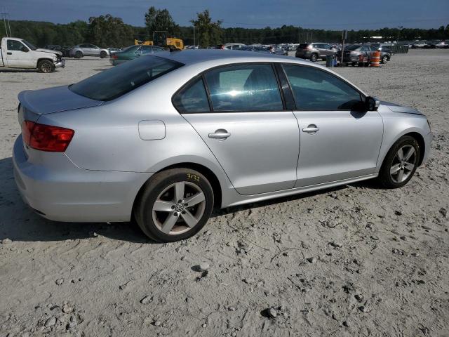 3VWLL7AJXBM062135 - 2011 VOLKSWAGEN JETTA TDI 银色 照片 3