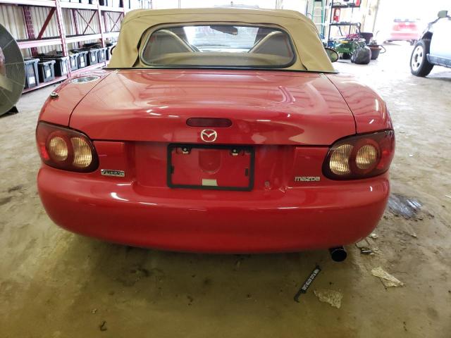 JM1NB353020228202 - 2002 MAZDA MX-5 MIATA BASE RED photo 6