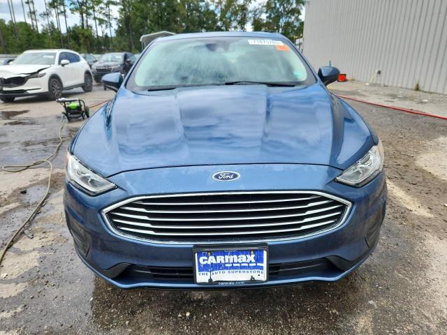 3FA6P0HD8KR244663 - 2019 FORD FUSION SE ლურჯი ფოტო 5