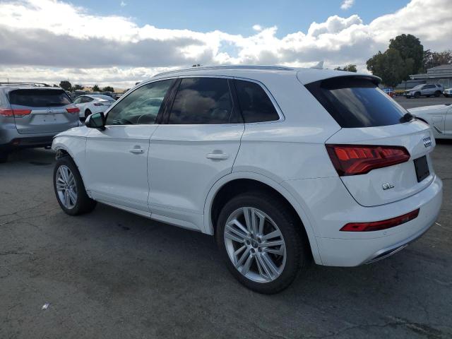 WA1BNAFY1K2109310 - 2019 AUDI Q5 PREMIUM PLUS WHITE photo 2