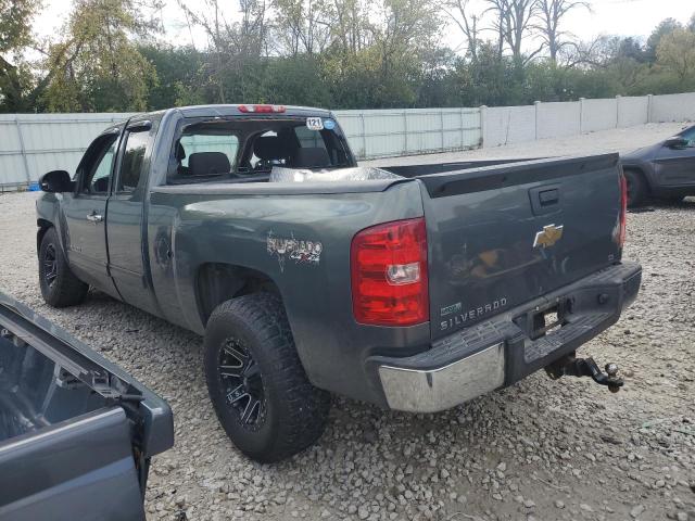 1GCRKREAXBZ251338 - 2011 CHEVROLET SILVERADO K1500 LS GRAY photo 2