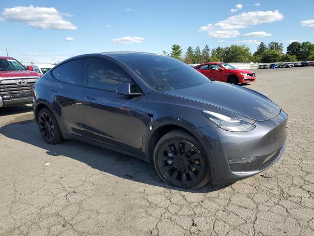 5YJYGDEE1MF064632 - 2021 TESLA MODEL Y GRAY photo 4