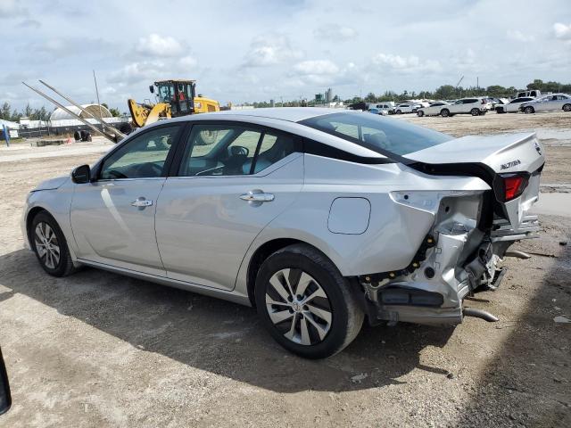 1N4BL4BV3NN373825 - 2022 NISSAN ALTIMA S SILVER photo 2