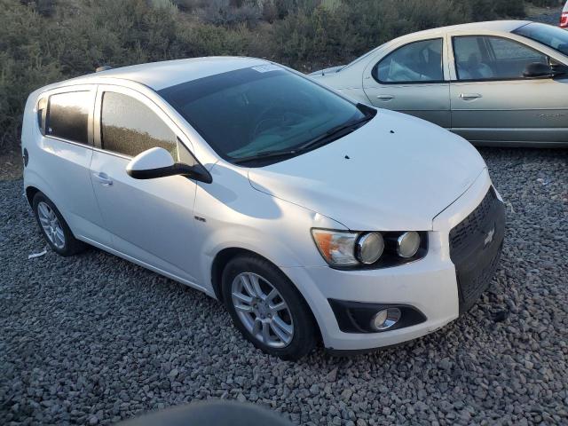 1G1JC6SG7F4183500 - 2015 CHEVROLET SONIC LT WHITE photo 4