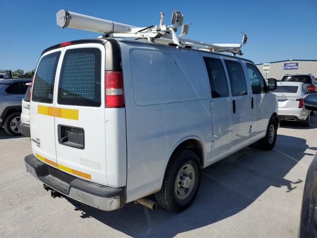 1GCWGFCB5E1114938 - 2014 CHEVROLET EXPRESS G2 WHITE photo 3