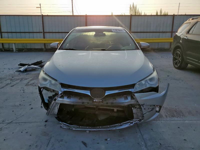 4T1BF1FK3HU805870 - 2017 TOYOTA CAMRY LE SILVER photo 5