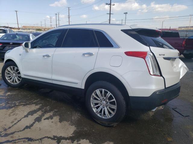 1GYKNCRS1KZ140695 - 2019 CADILLAC XT5 LUXURY WHITE photo 2