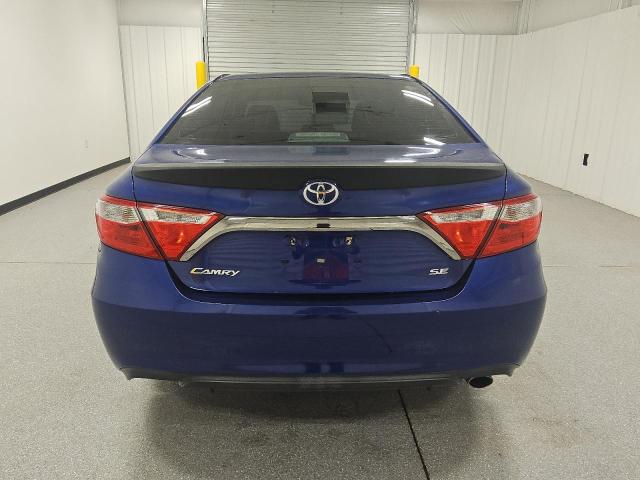 4T1BF1FK1GU610980 - 2016 TOYOTA CAMRY LE BLUE photo 6