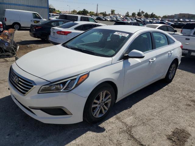 5NPE24AF0GH376088 - 2016 HYUNDAI SONATA SE WHITE photo 1