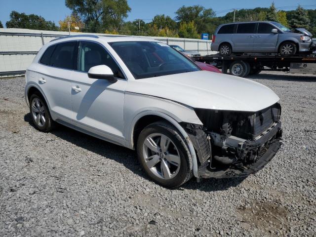 WA1BNAFY3J2127256 - 2018 AUDI Q5 PREMIUM PLUS WHITE photo 4