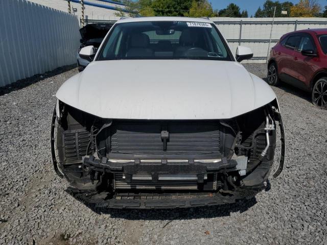 WA1BNAFY3J2127256 - 2018 AUDI Q5 PREMIUM PLUS WHITE photo 5