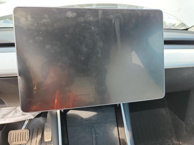 5YJYGDEE9MF099385 - 2021 TESLA MODEL Y 白色 照片 9