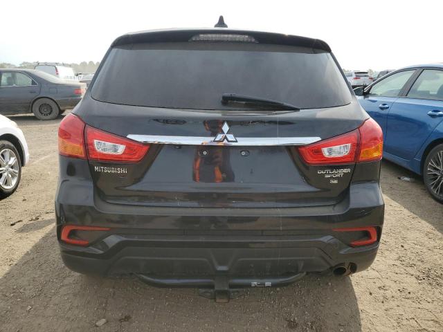 JA4AP4AU2KU013119 - 2019 MITSUBISHI OUTLANDER SE შავი ფოტო 6